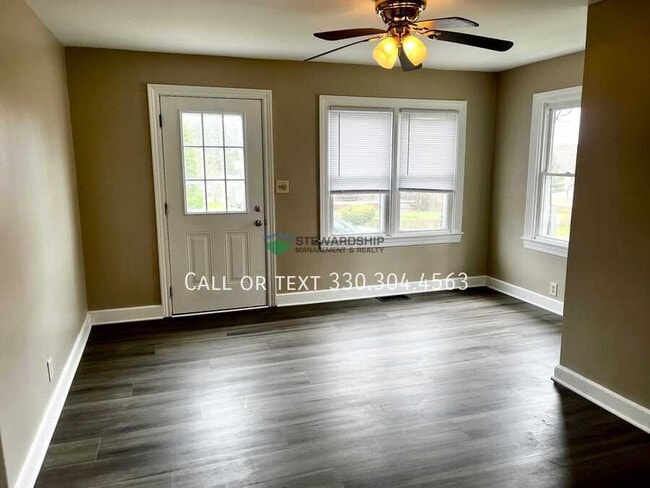 Building Photo - 133 Catherine St