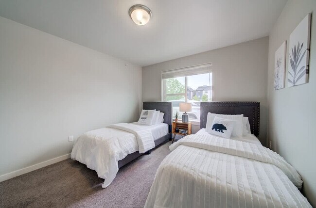 Building Photo - 360 Enterprise Blvd