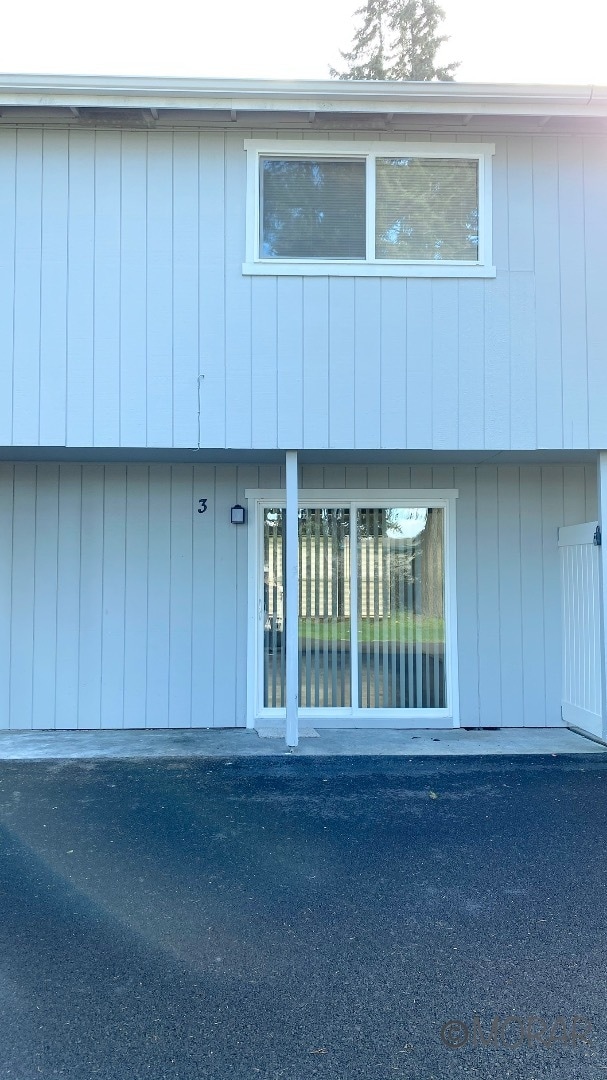 Building Photo - 7924 3rd Ave SE