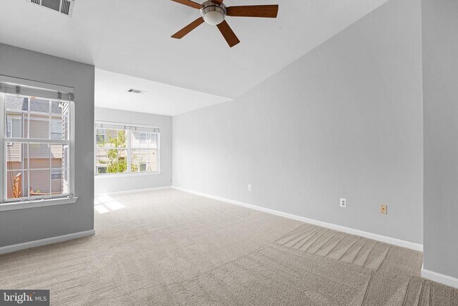 Building Photo - 13126 Plotner Farm Rd