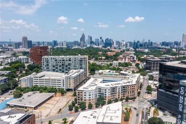 Building Photo - 788 West Marietta St NW