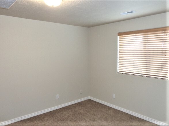 Building Photo - 1137 W 1000 N