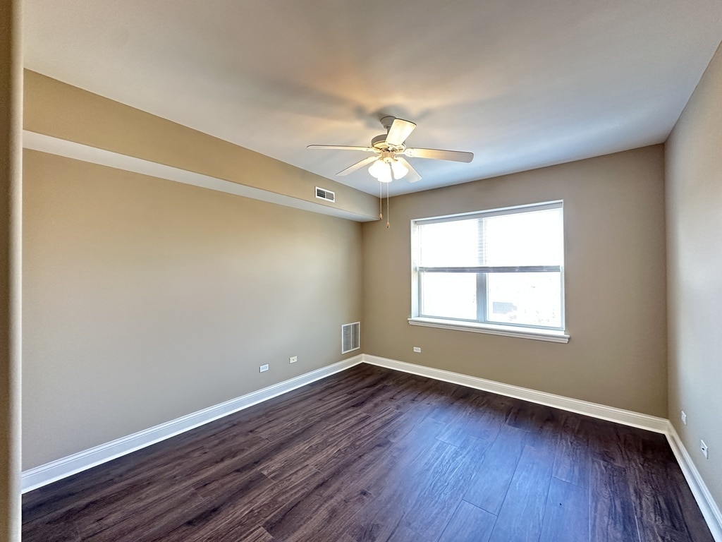 Building Photo - 2 Itasca Place