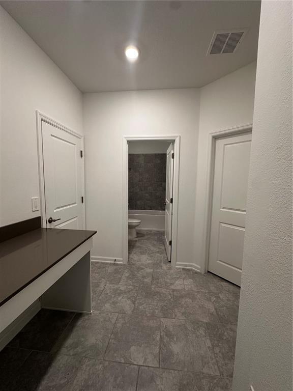 Building Photo - 8967 Chipping Sq Ln