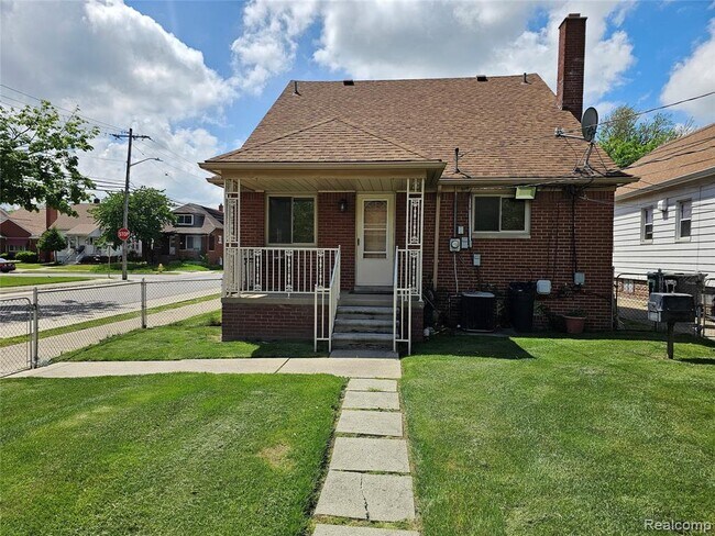 Building Photo - 5404 Jonathon St