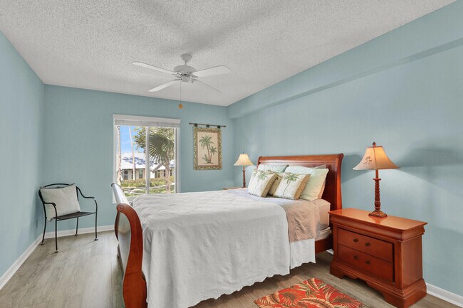 Building Photo - 2516 SE Anchorage Cove