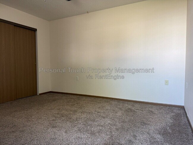 Building Photo - 455 22nd St E