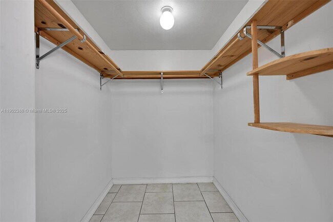 Building Photo - 1520 NE 108th St