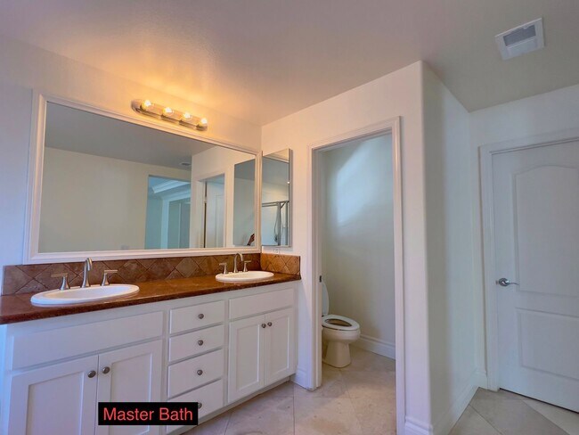 Building Photo - Upgraded 4 bedrooms 3 full baths home in Chula Vista- San Miguel Ranch area.