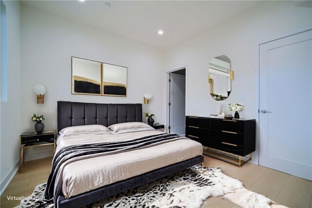 Building Photo - 257 S Ave 54