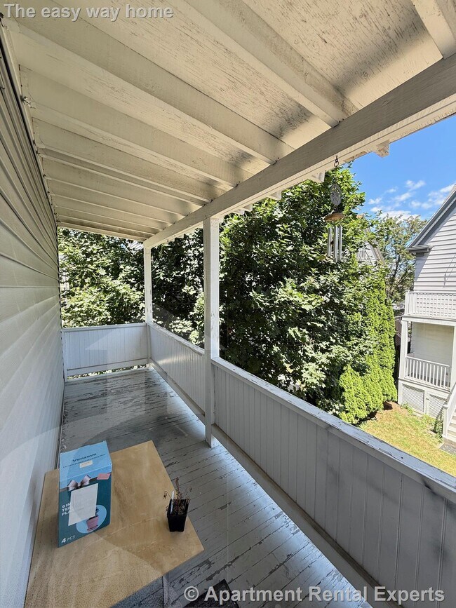 Building Photo - 105 Bromfield Rd