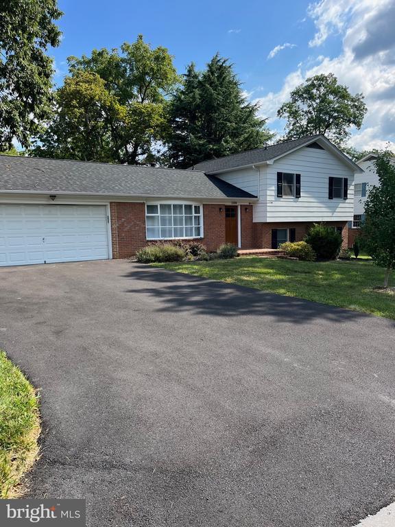 Building Photo - 1104 Milroy Ct