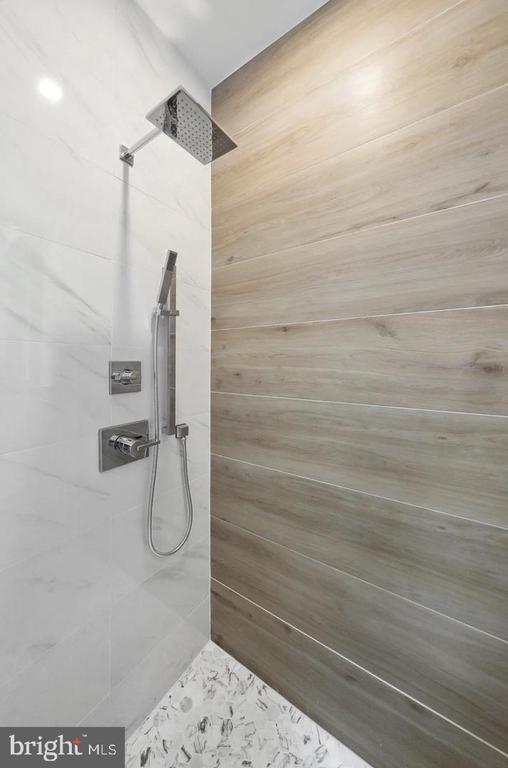 Building Photo - 2015 13th St NW