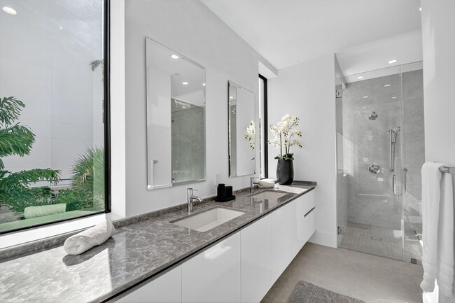 Building Photo - 204 Osceola Park Ln