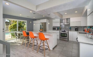 Building Photo - 7720 E Heatherbrae Ave