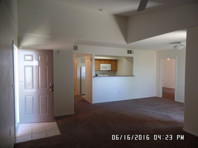 Building Photo - 2 BDRM 2 BATH CONDO IN GATED TUSCANO COMMUNITY IN THE SW