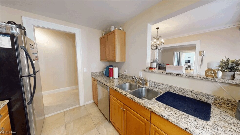 Kitchen - 2725 Hampshire Rd