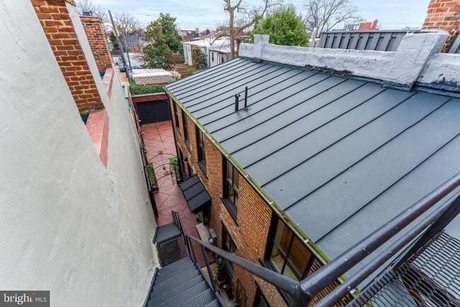 Building Photo - 810 Prince St