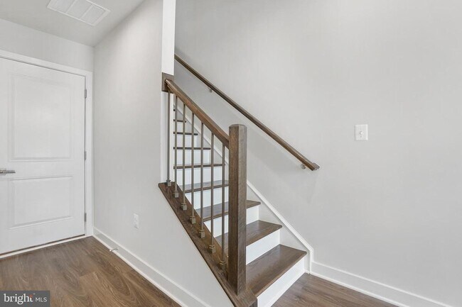 Building Photo - 4770 Towne Square Blvd