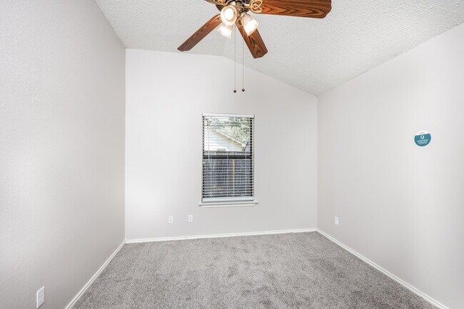 Building Photo - 1416 Horncastle St