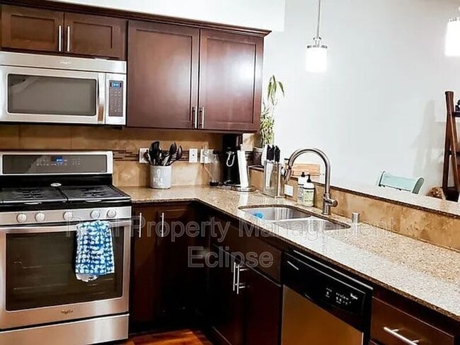 Building Photo - 2115 201st Pl SE