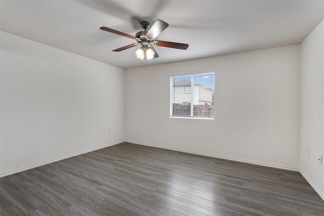 Building Photo - 7432 Cayenne Ln