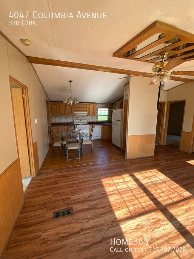 Building Photo - Three Bedroom Mobile Home