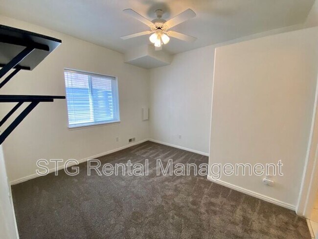 Building Photo - 2215 Chandler Dr