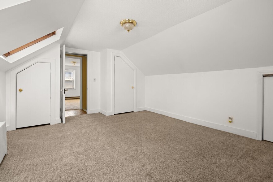 Building Photo - 89 Campbell Ave