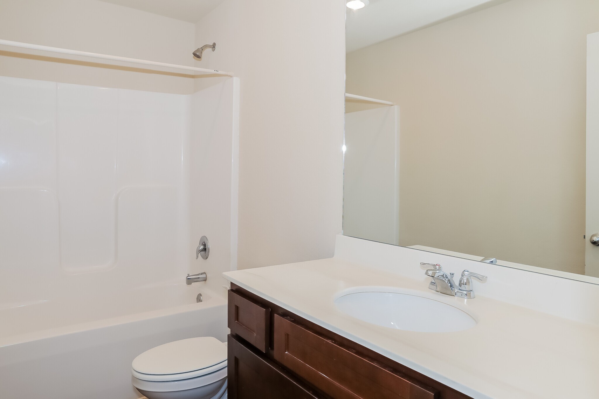 Building Photo - 576 Greenlee Rd