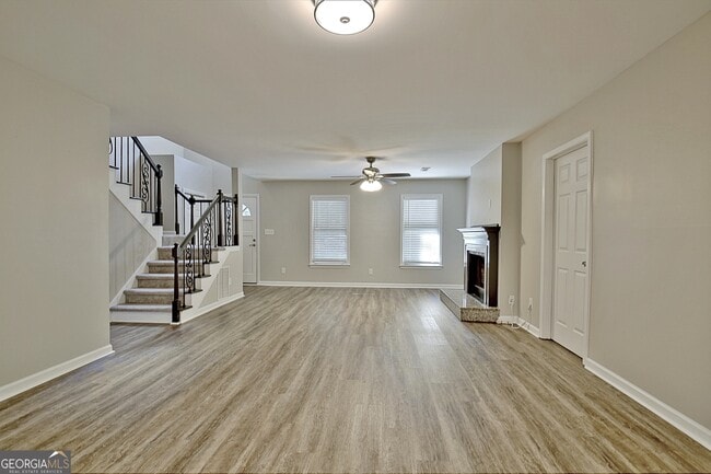 Building Photo - 338 Summer Pl