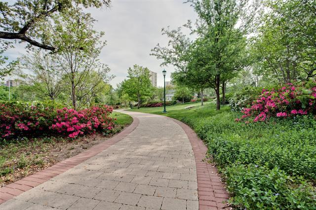 Building Photo - 2727 Hood St