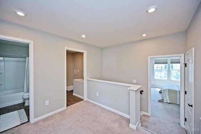 Building Photo - 1538 Summerview Ln