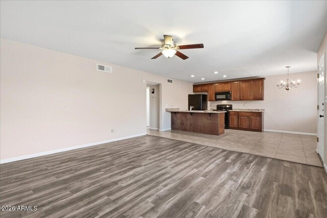 Building Photo - 1241 N Granite Reef Rd
