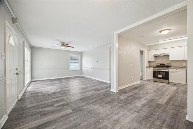 Building Photo - 6306 Thrush Dr