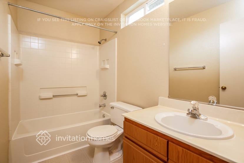 Building Photo - 38 Dawn Rose Way