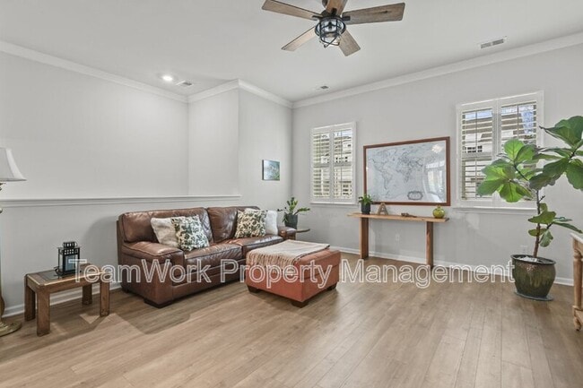 Building Photo - 306 Spindlewood Wy