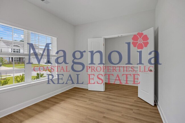 Building Photo - Spacious 4 Bedroom Home with Bonus Room in The Palms at New Hampstead!
