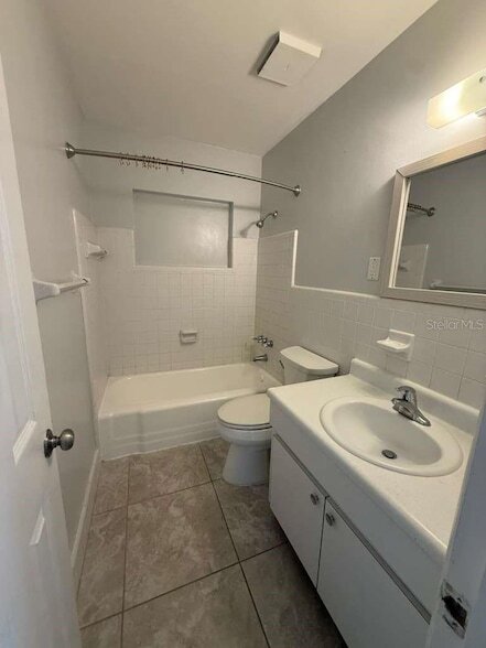 Building Photo - 22189 Laramore Ave