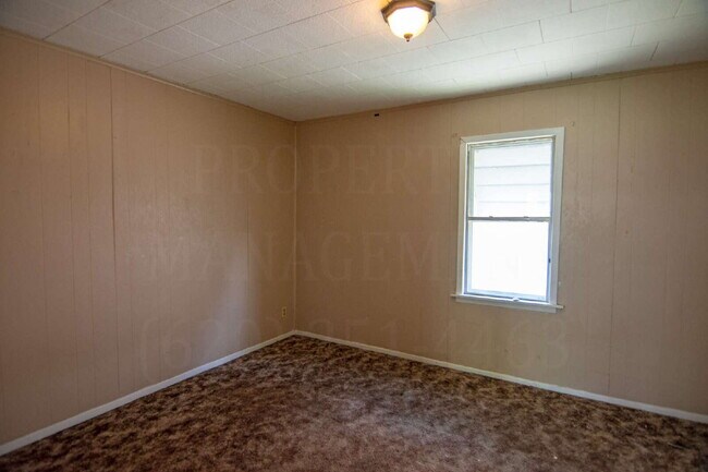 Building Photo - 1-Bedroom + Bonus Room 1-Bathroom Home
