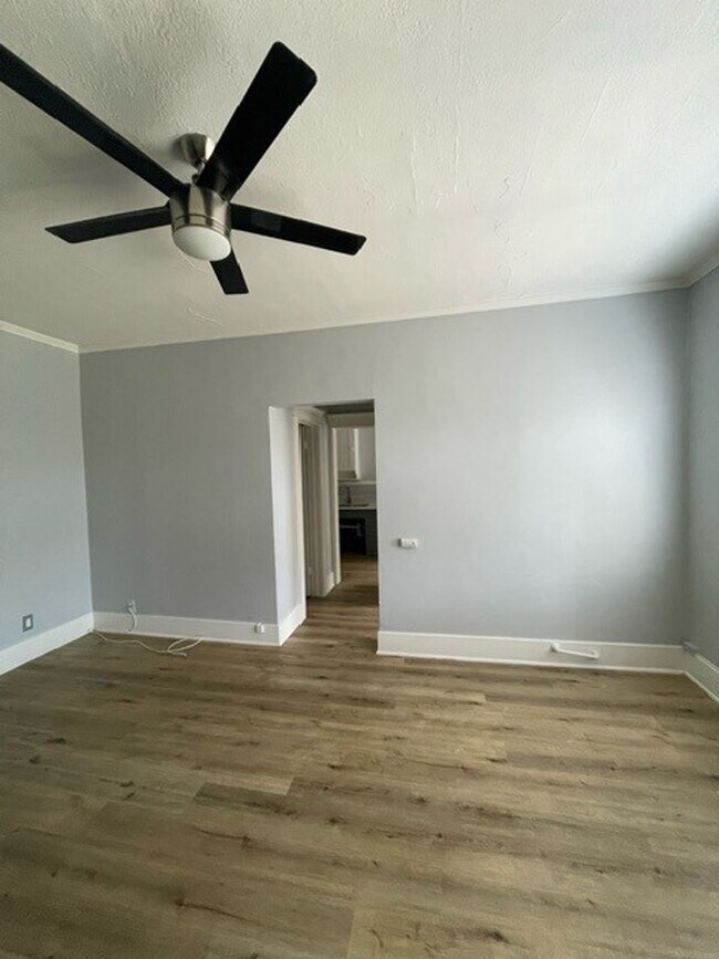 Floorplan - 636 Chestnut Avenue