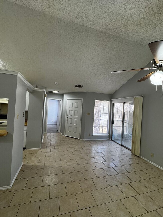 Building Photo - 14414 Watermill