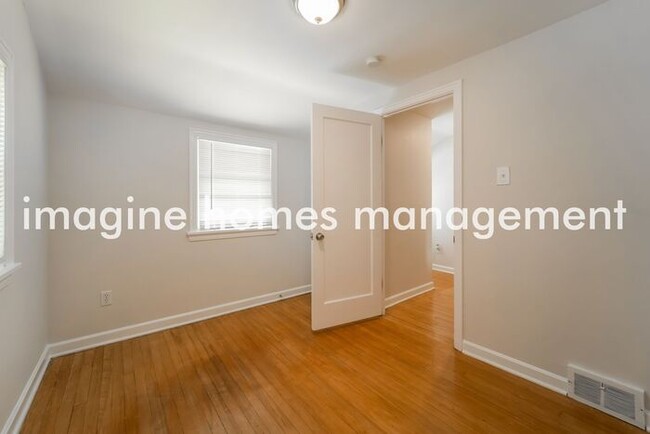 Building Photo - 267 Gilkeson Rd