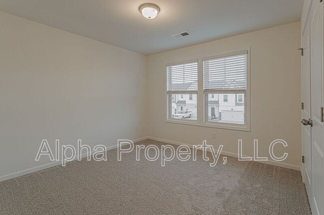 Building Photo - 3037 Olivette Pl