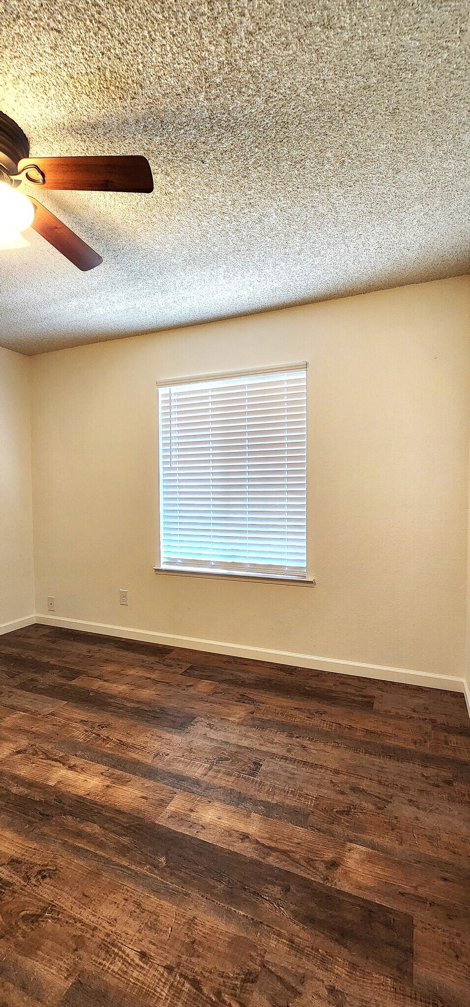 Bedroom 1 East View - 4629 N Charles Ave