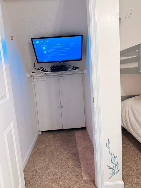 Building Photo - 105 Fairytale Ln