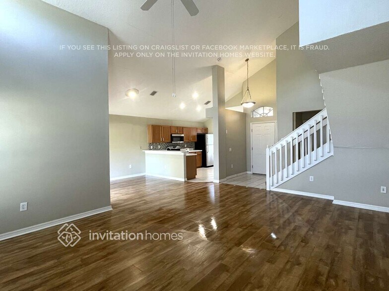 Building Photo - 12840 Kings Lake Dr