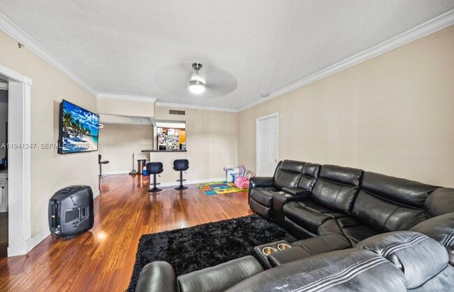 Building Photo - 231 SW 116th Ave