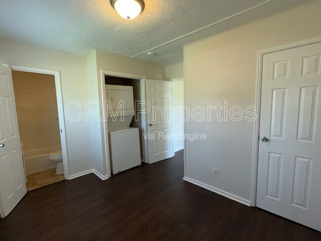 Building Photo - 4537 Fletcher Ave