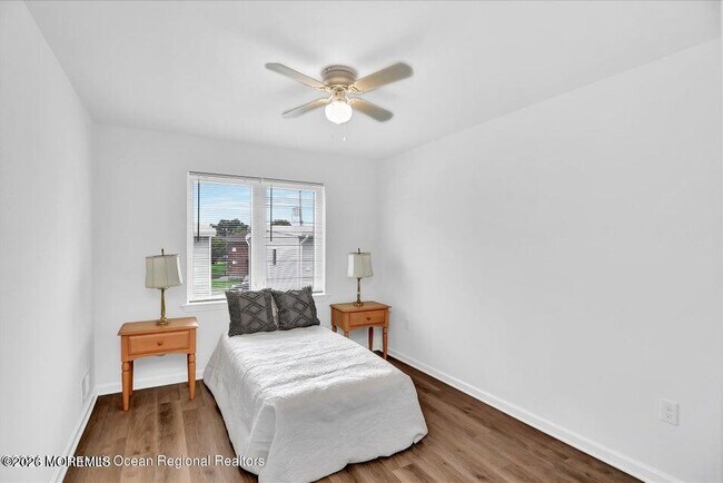 Building Photo - 1140 Springwood Ave